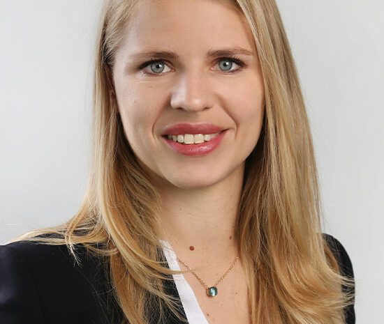 Christina Flößner